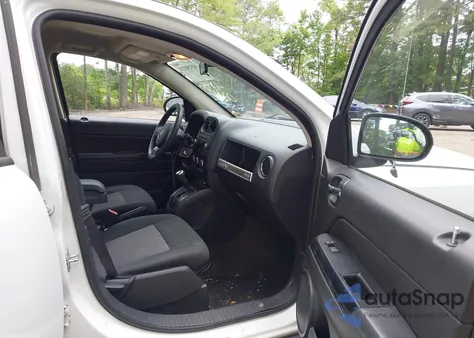 2014 Jeep Compass Sport из США, поврежденный, VIN 1C4NJCBA1ED777250